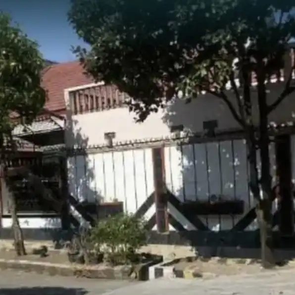 Dijual rumah dukuh Kupang dukuh pakis surabaya