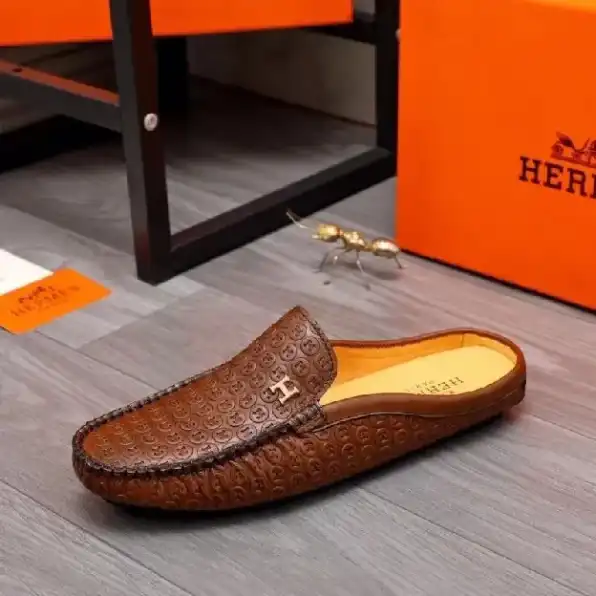 Sepatu sandal selop pria hermes