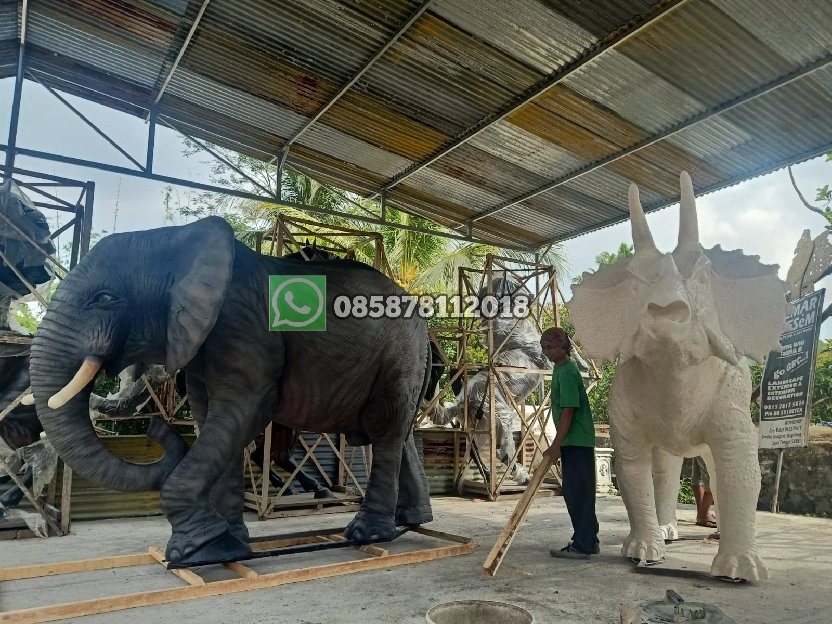 Tempat Pembuatan Patung