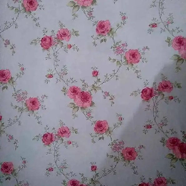 Wallpaper motif/polos dan aneka warna dan model gorden