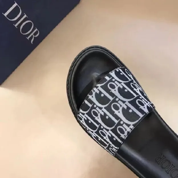 Sandal selop slide slippers pria dior