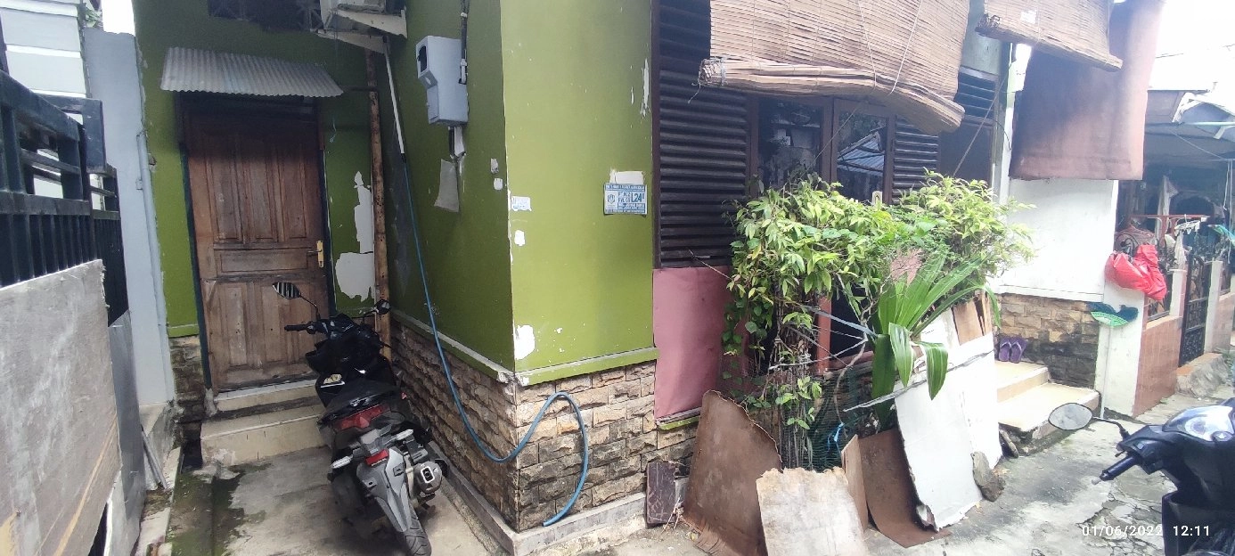 Dijual cepat rumah 2 lantai di jakarta pusat cocok untuk investasi 