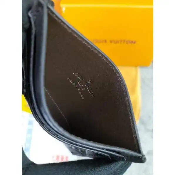 CARD HOLDER DOMPET KARTU LOUIS VUITTON LV LV8002 MONO EMBOSS