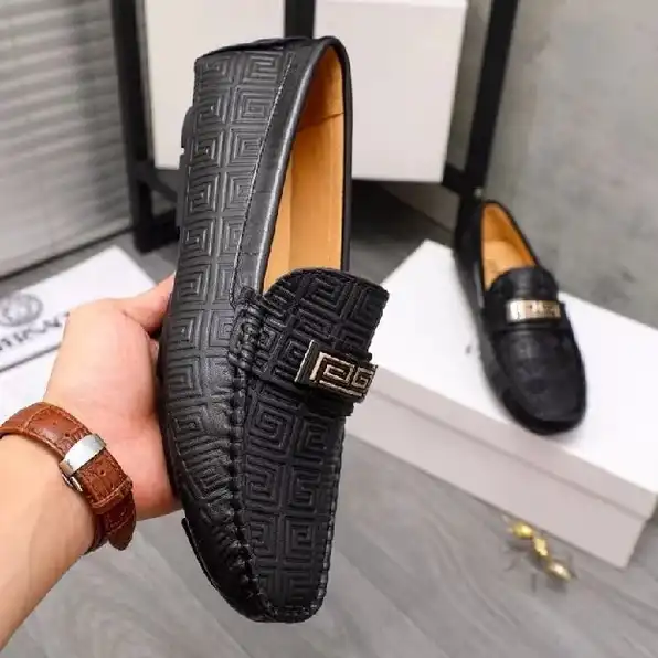 sepatu versace cowok slip on pria loafer shoes men