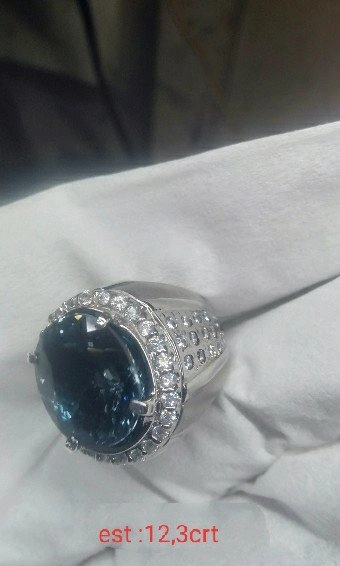 BLUE TOPAZ LONDON asli 