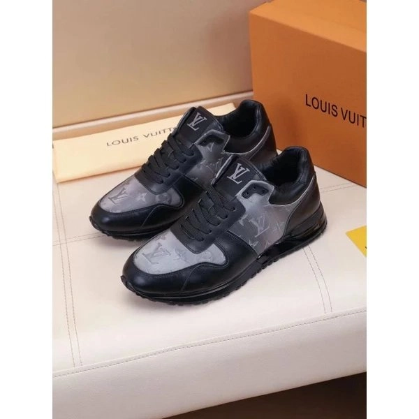 sepatu cowok lv louis vuitton sneakers pria men shoes run away