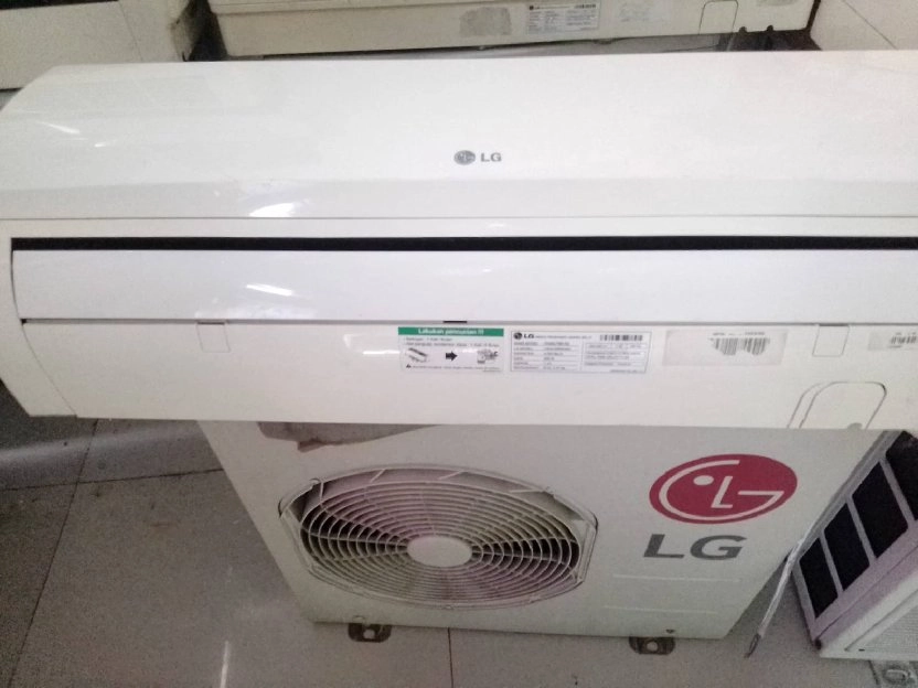 AC LG  plus pasang terima dingin dan beres bisa COD siap pasang Area Jabodetabek 