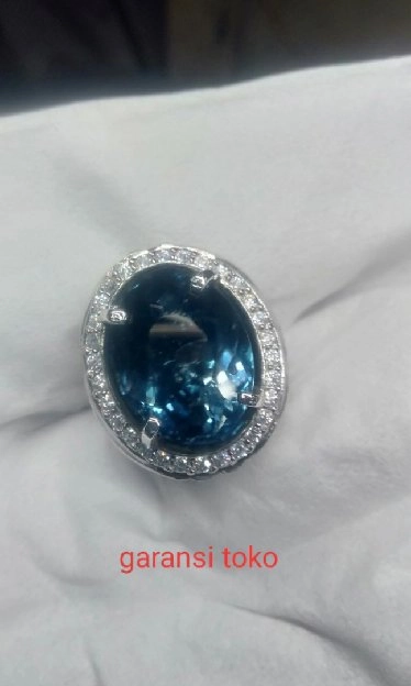 BLUE TOPAZ LONDON asli 