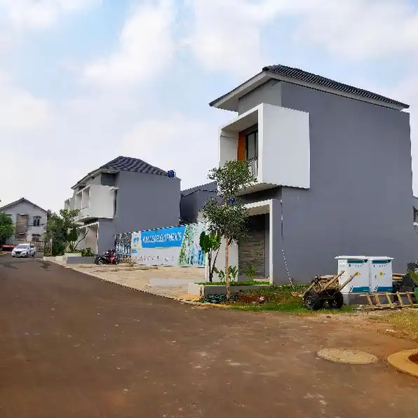 Rumah 2 lantai murah di pamulang