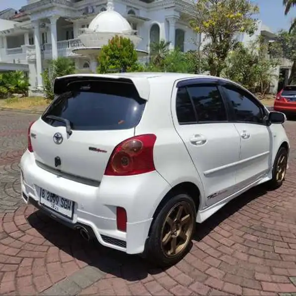 Toyota Yaris 1.5 TRD Sportivo Bensin-At 2013