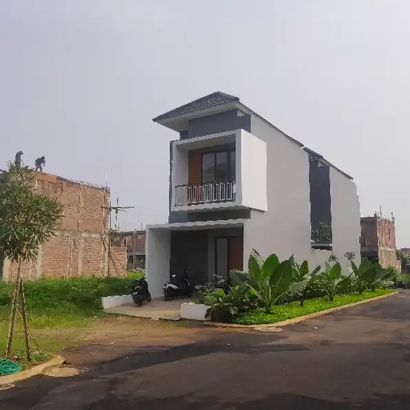 Rumah 2 lantai dan siap huni di pamulang