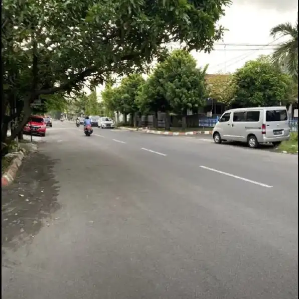 Di jual rumah siap huni Gayungsari Surabaya 