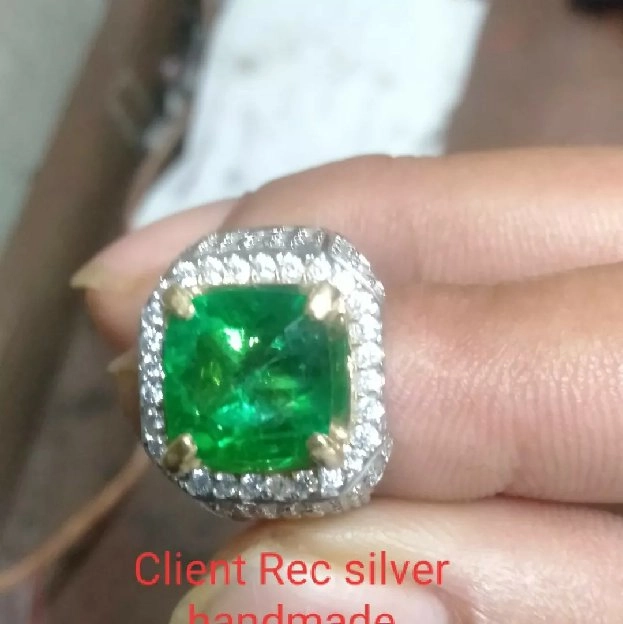 NATURAL EMERALD beryl (Colombia)