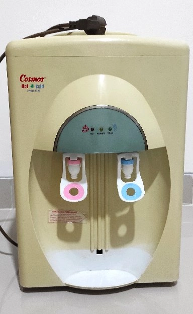 Dispenser Cosmos CWD-1330 hot & cold, bekas