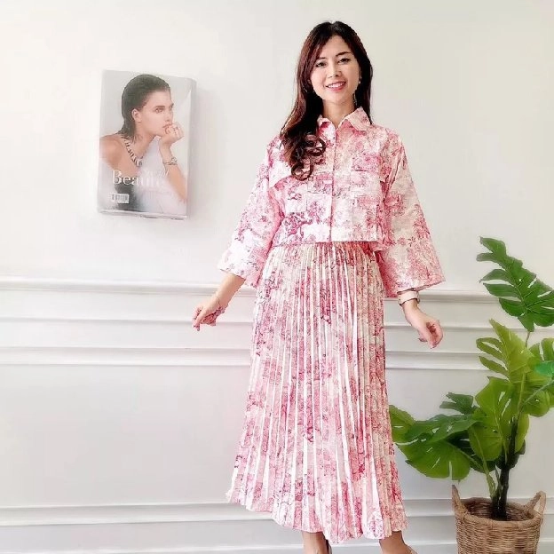 ONE SET WANITA NATURE KOREAN VINTAGE KEMEJA CROP & ROK MIDI PLISKET 