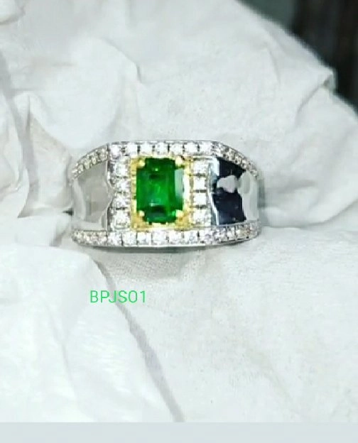 NATURAL TSAVORITE garnet 