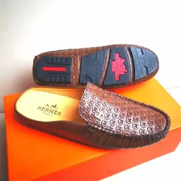 Sepatu sandal selop pria hermes