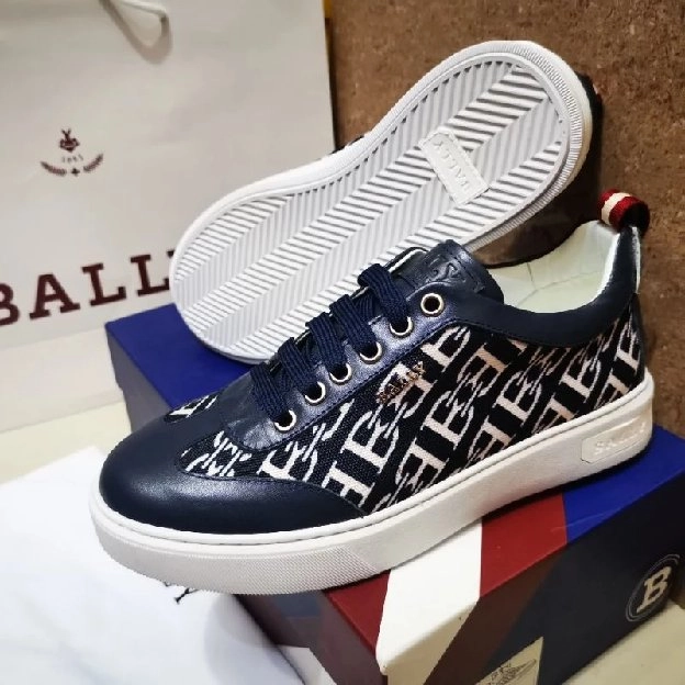 sepatu sneakers pria bally