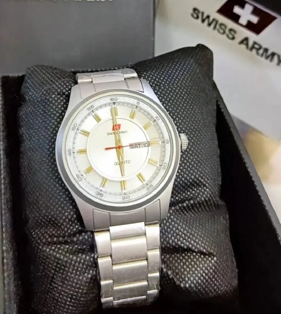 Ready!Jam tangan Swiss Army Pria