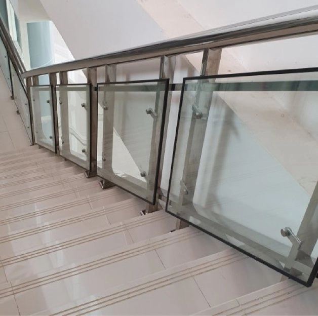 railing tangga kaca stainless/2