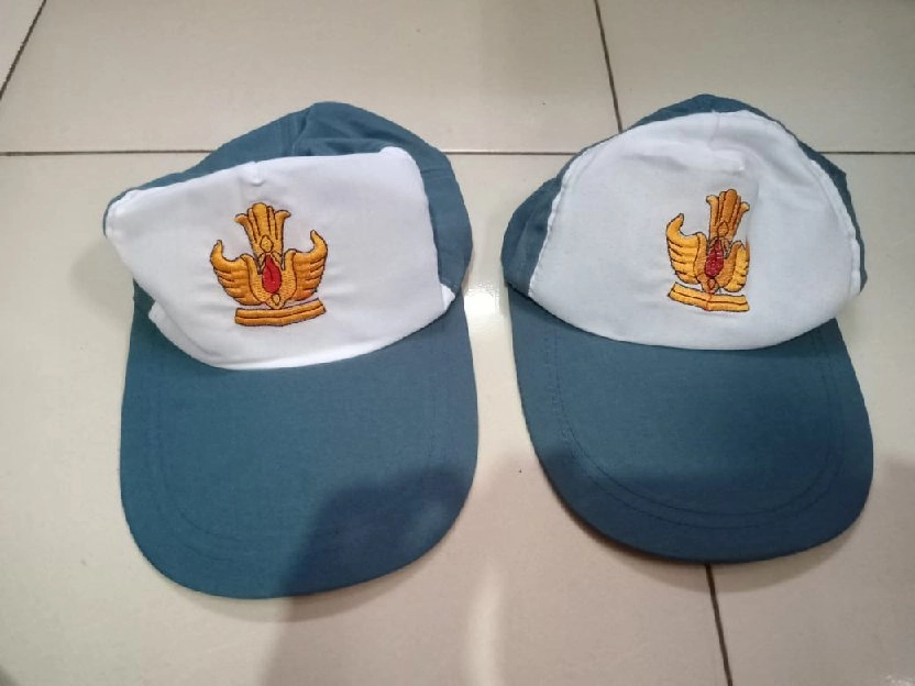 Topi SMA putih abu"