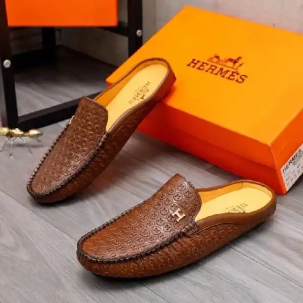 Sepatu sandal selop pria hermes