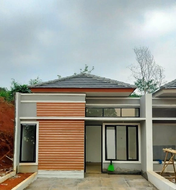 RUMAH CLUSTER 1 LANTAI KPR PERBATASAN BSD AKSES STASIUN 