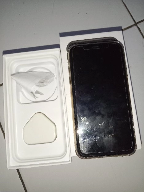 iPhone (Apple)xr jual cepat