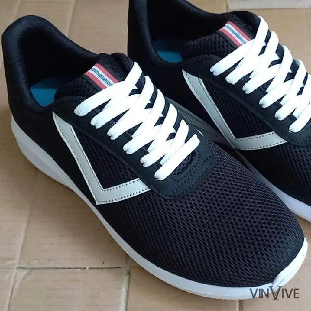 Sneakers Hitam Pria Murah VT-001 Sepatu Sport Motif Anyaman awet dan tahan lama