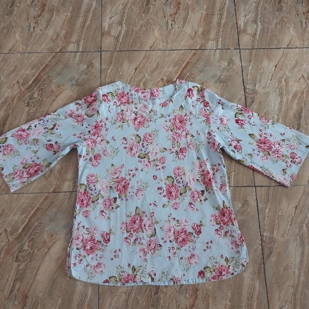 Blouse Bunga