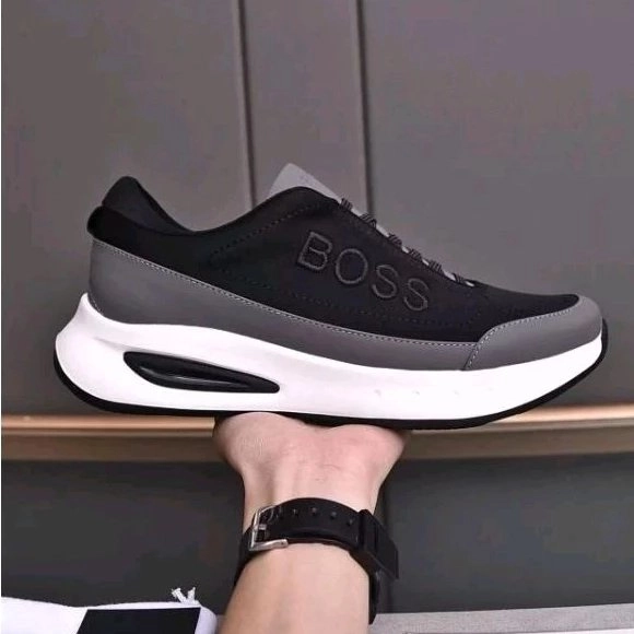 sepatu sneakers pria hugo boss