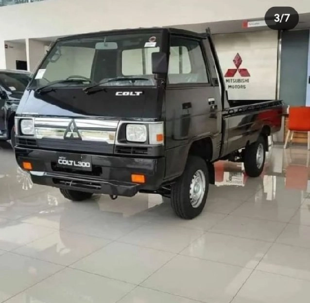 Mitsubishi L300 unit 2023