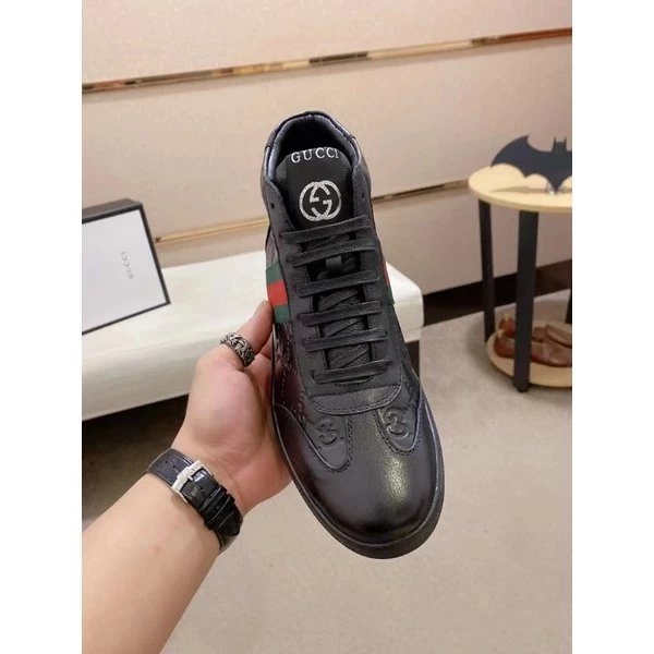 Sepatu sneakers pria gucci boots 