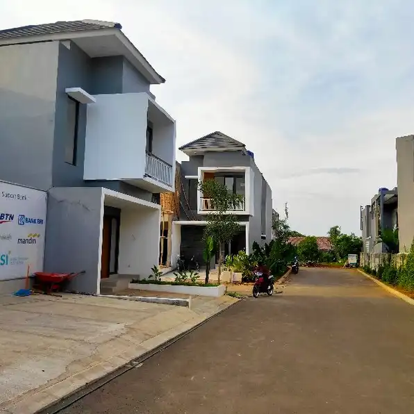 Rumah 2 lantai lebar 8 meter di tangerang selatan