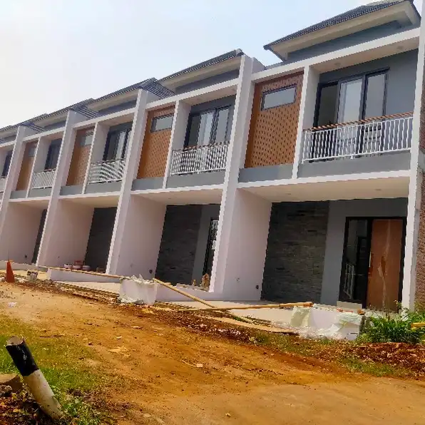 Rumah 2 lantai dan Siap Huni di pamulang