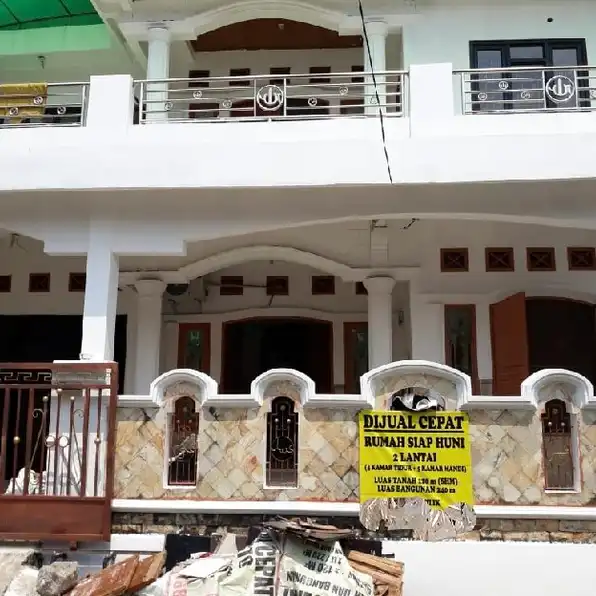 rumah di perumahan bukit Sayar indah serang