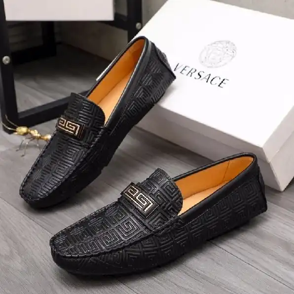 sepatu versace cowok slip on pria loafer shoes men