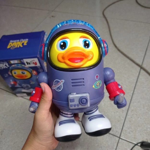 MAINAN SPACE DUCK DANCE ROBOT BEBEK ASTRONOUT JOGET