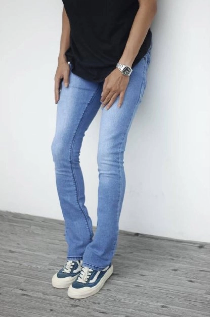 Cutbray Jeans