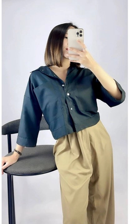 Kemeja Linen Crop Atasan Wanita