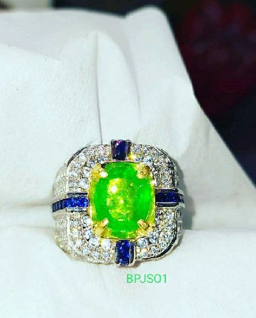 natural tsavorite garnet asli 