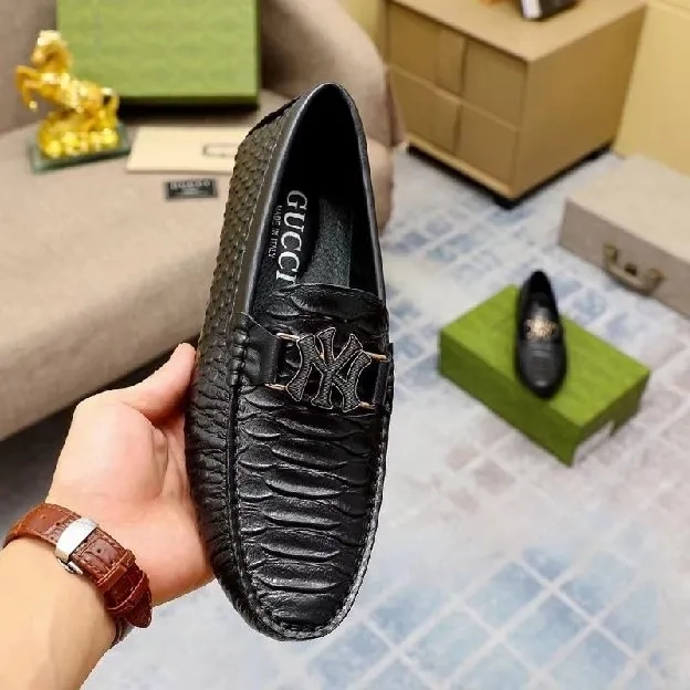 sepatu loafers pria gucci ny