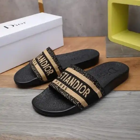 Sandal selop slide slippers flat pria dior