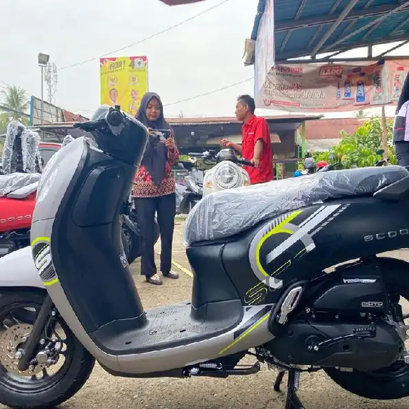 Honda Scoopy Terbaru 2024 melayani cash dan kredit