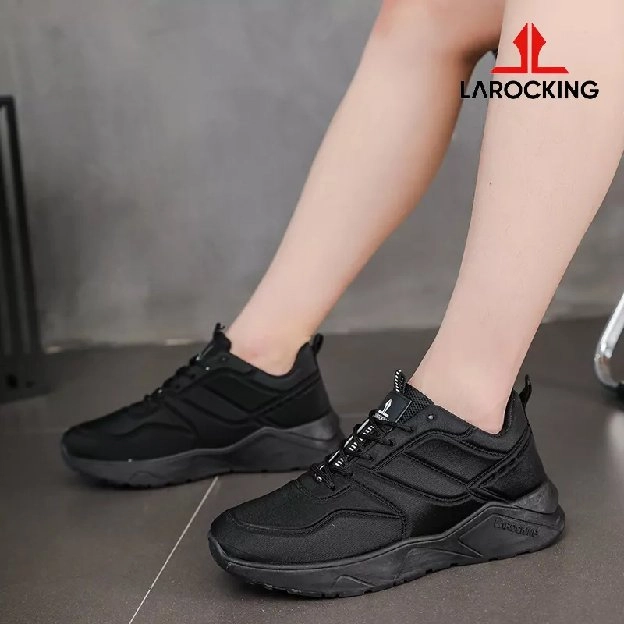 Sepatu Sneakers Hitam Polos