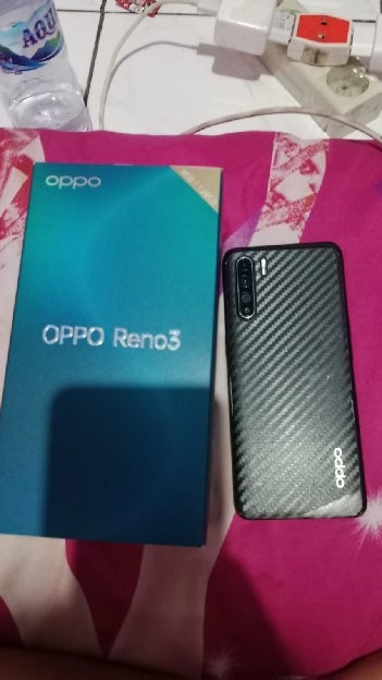 Dijual Oppo Reno3 ram 8/128