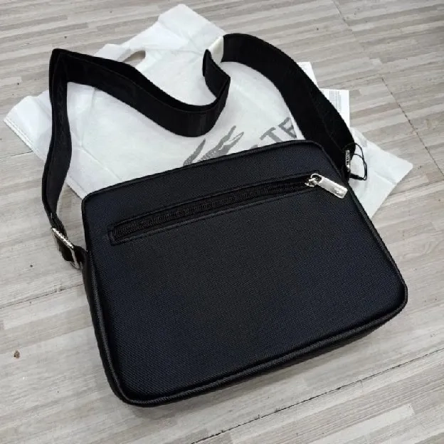 tas Selempang Lacoste black Crossbody Bag