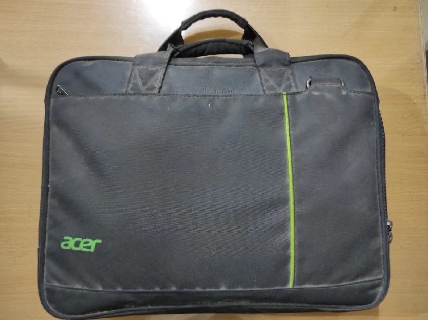 Laptop Acer Aspire E14