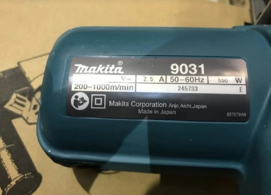 Mesin amplas makita 9031/ belt sander/ 30mm 550watt