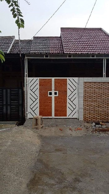 PAGER PINTU KANOPI